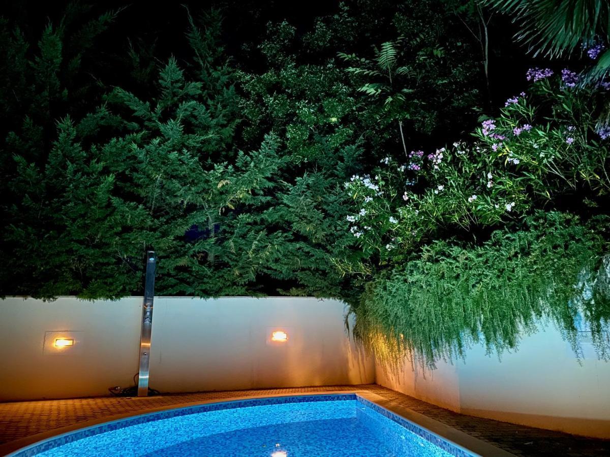 Private Pool And Mediterranean Garden Apt Mia Šilo Exterior foto
